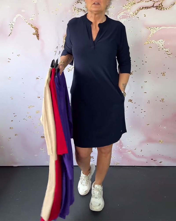 Kelsea - Midi Dress with V-Neck